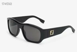 Picture of Fendi Sunglasses _SKUfw57302847fw